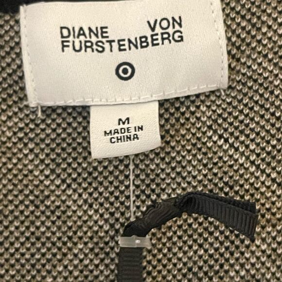 Diane Von Furstenberg Black, Cream and Tan Patterned Wrap Sweater Dress - M - Picture 3 of 4